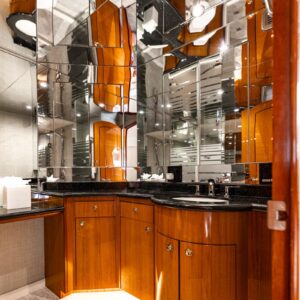 Master ensuite of INDY, an 85 foot Hatteras yacht for charter in New England.