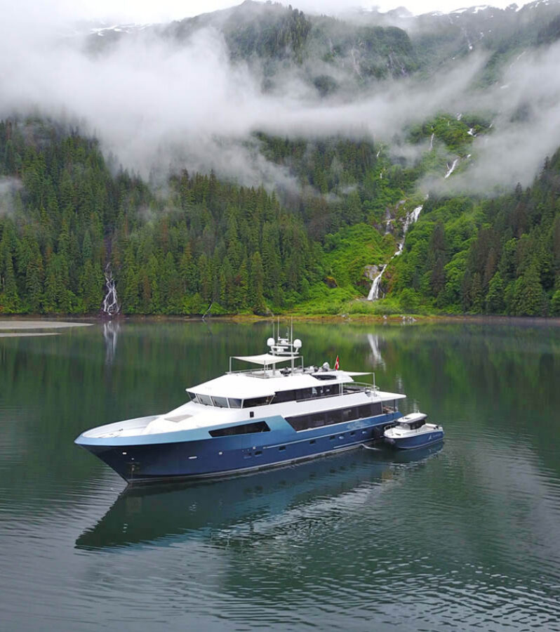 ASCENTE Yacht for Charter