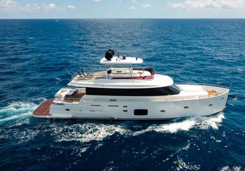 THE EQUITES 76' Azimut 2016