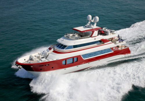 RED PEARL 100' MCP Yacht 2010