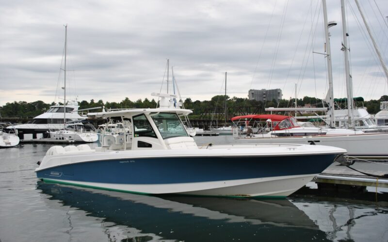 ELISE 37' Boston Whaler Outrage 2014
