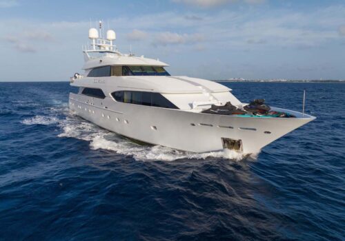 Profile of CUPCAKE 131 foot Westship yacht for charter