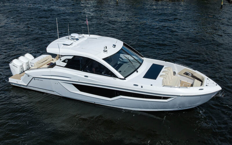 2024 Cruisers Yachts 50 GLS Outboard BAERLY AFLOAT Profile