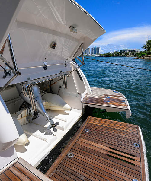 AMAZON 54' Belize 2018 Swim Platform/Tender Garage