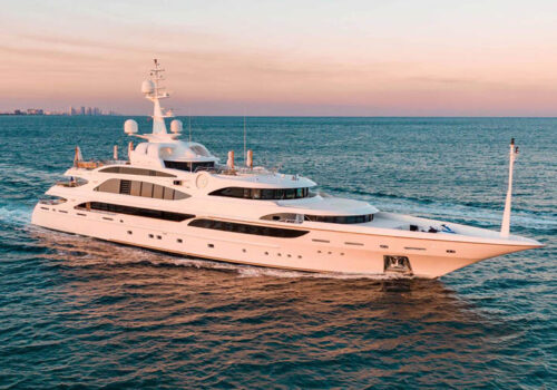 AQUARIUM 203' Benetti 2010