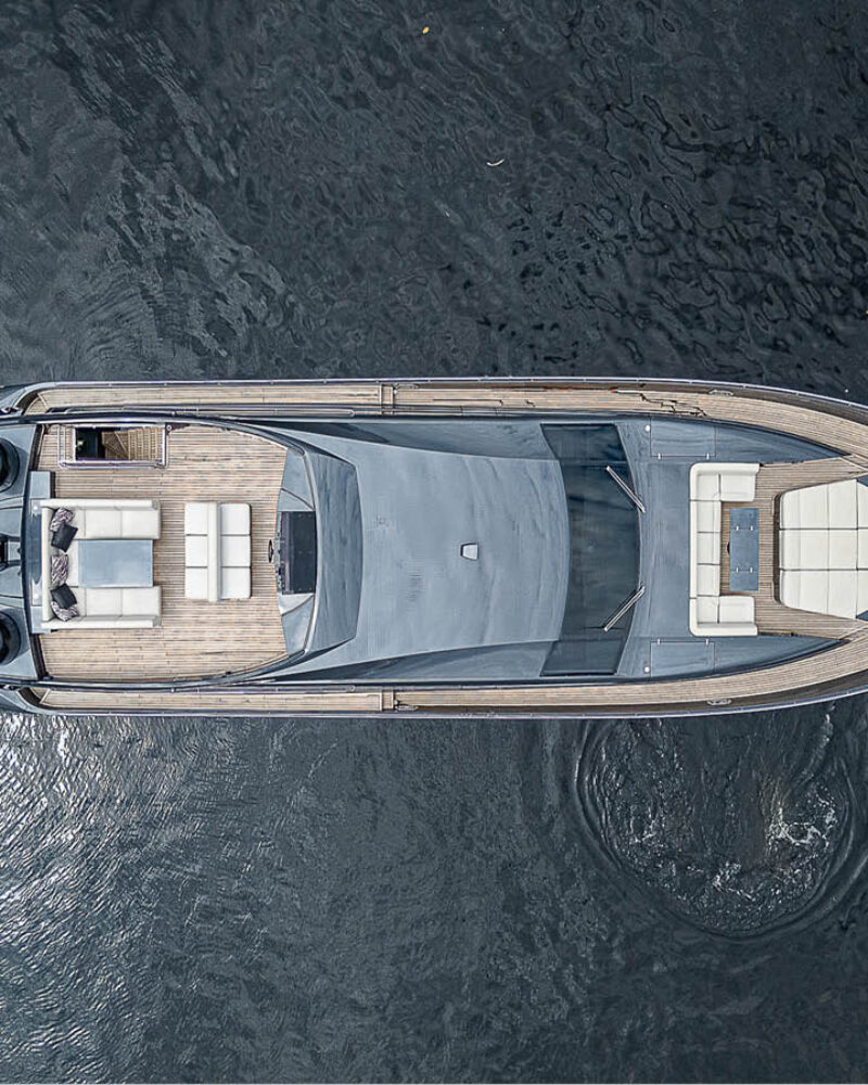 COAL BLOODED 92 Pershing 2014 Aerial
