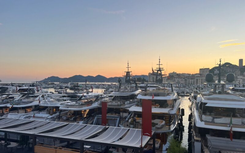 Cannes Yachting Festival 37