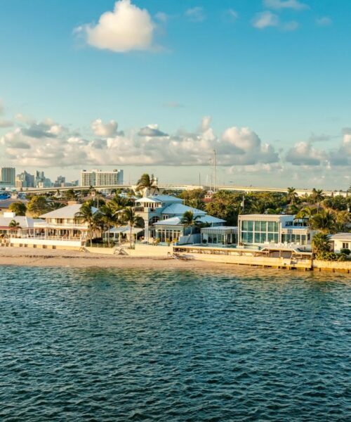 Florida yacht charter, Florida boat rental, luxury yacht charter Florida, yacht charter Miami, yacht rental Florida, Miami luxury yacht rental, Fort Lauderdale yacht charter, Florida Keys yacht charter, Palm Beach yacht rental.