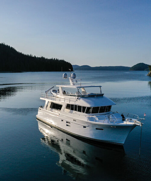 MAHALO 68-foot-hampton-endurance-658-yacht