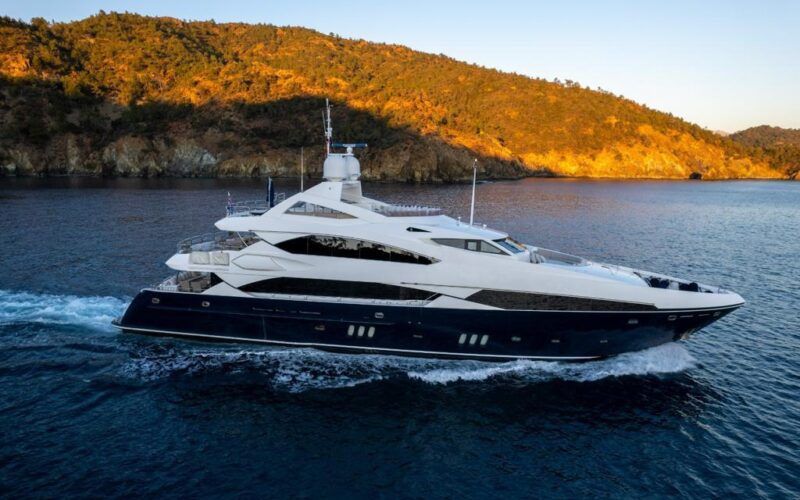 MAMMI MAMMI yacht sold by Shannon McCoy 120 Sunseeker