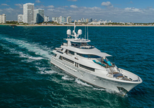 40m Westport Yacht NINA LU For Sale