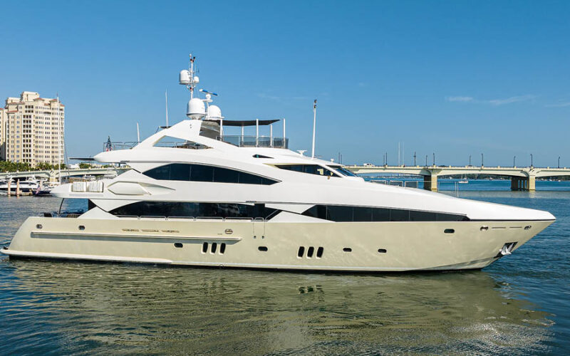 SULLIVAN'S ISLAND 121' Sunseeker 2009-23 Profile