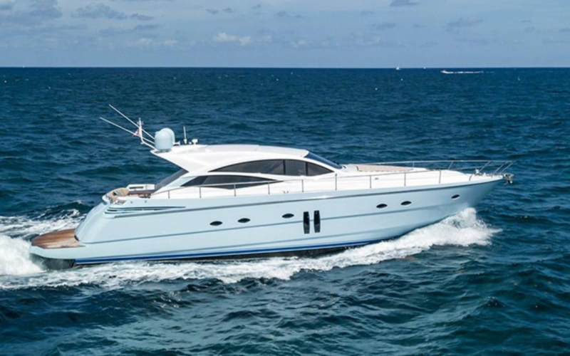 Motor_Yacht_RENEE