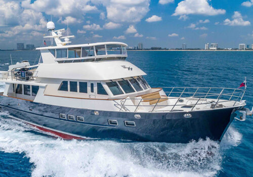 Profile Yacht BLUE EYES for sale at the Seattle Boats Afloat Show