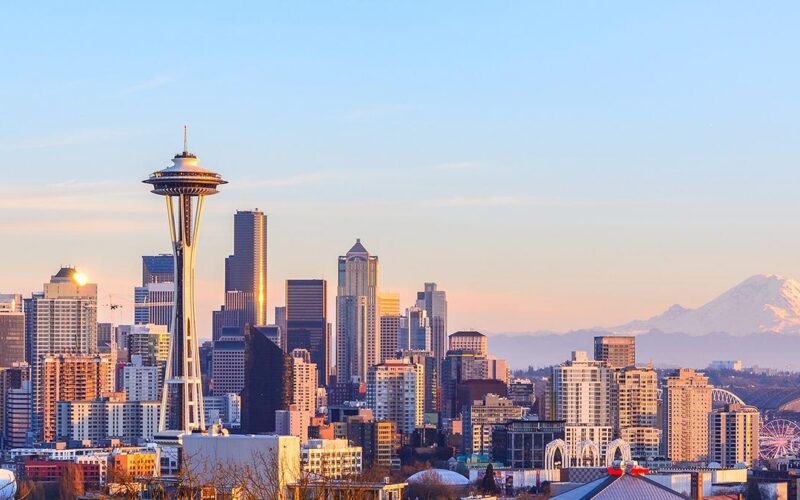 Pacific Northwest yacht charter, luxury yacht charter Pacific Northwest, yacht rental Pacific Northwest, Pacific Northwest sailing charters, yacht charter Seattle, Puget Sound yacht charter, San Juan Islands yacht charter.