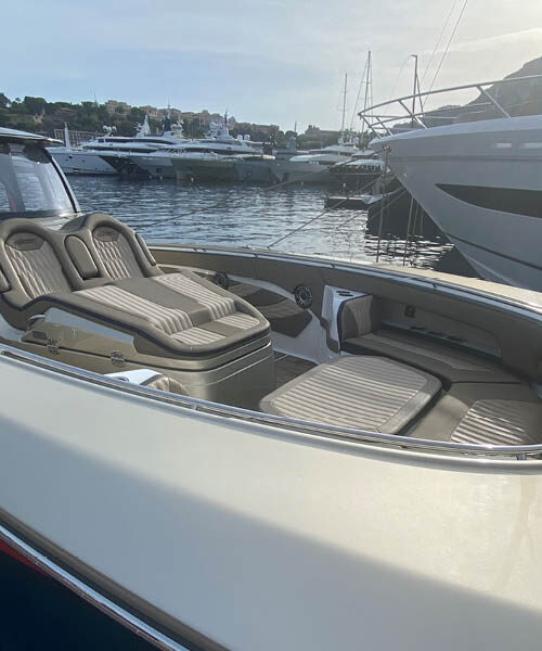 TT DB9 42′ MTI 2021 foredeck TT DB9 42' MTI 2021 foredeck