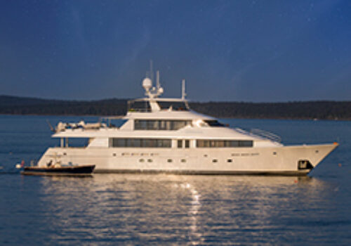 130' (39.62m) Westport Sold by Worth Avenue Yachts