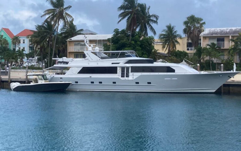 Profile of XOXO - 111' Broward Pilothouse 1997/2022.