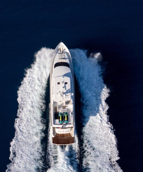 Aerial profile of PILOT LOUNGE, a 91-foot Horizon yacht for charter in Florida and The Bahamas.