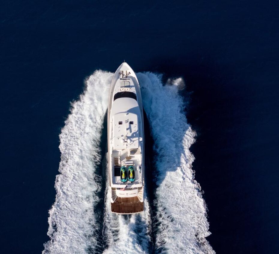 Aerial profile of PILOT LOUNGE, a 91-foot Horizon yacht for charter in Florida and The Bahamas.